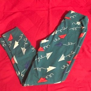 Lularoe paper planes s/m